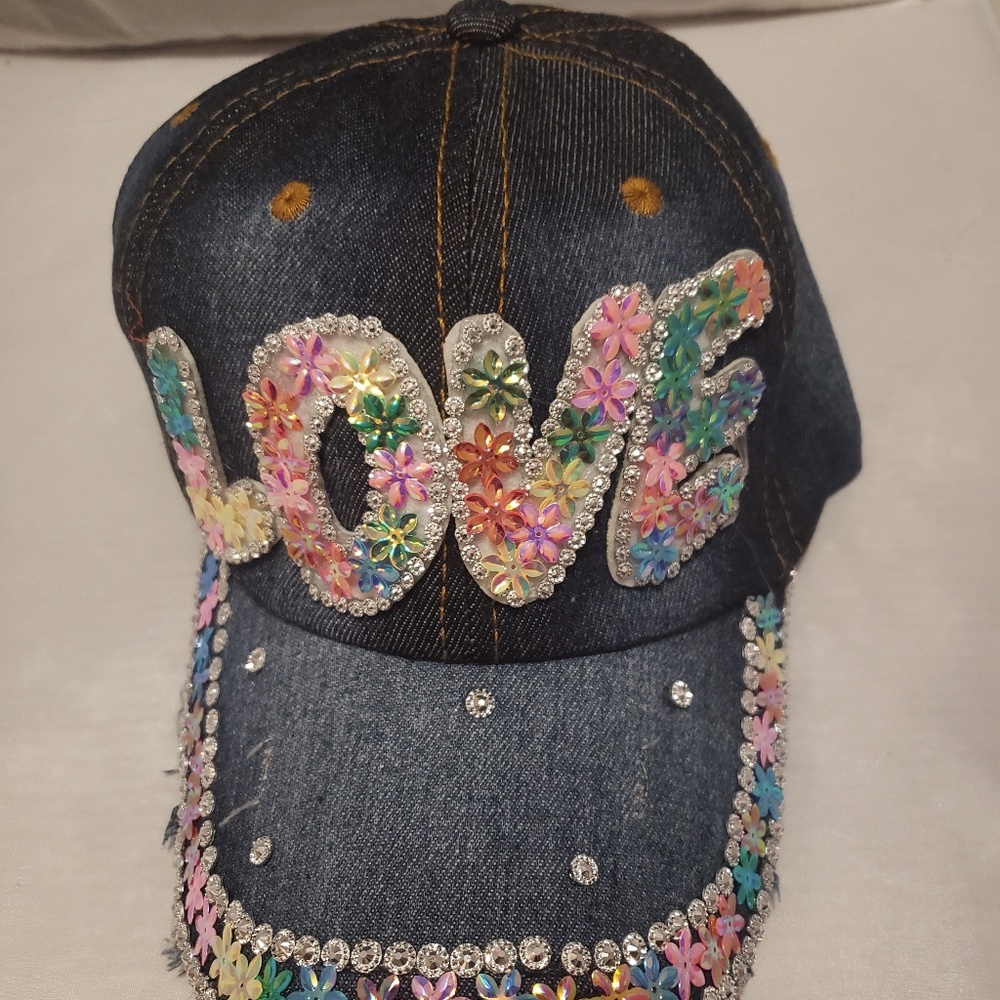Caps - Picture 2 of 6